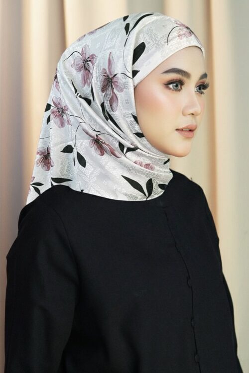 Tamara Hijab "Satin Florale" - Snow White
