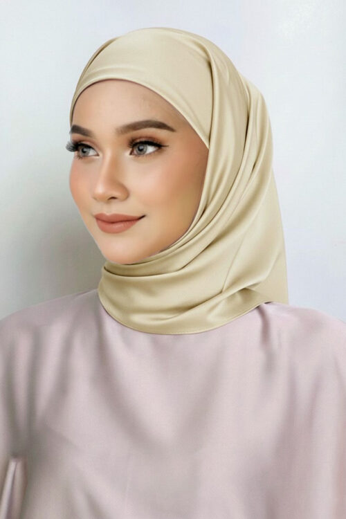 Layha Hijab Satin Silk - Champagne