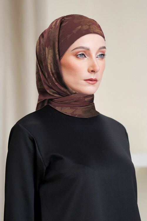 Layha Hijab "Glam Edition"  - Maroon Ash