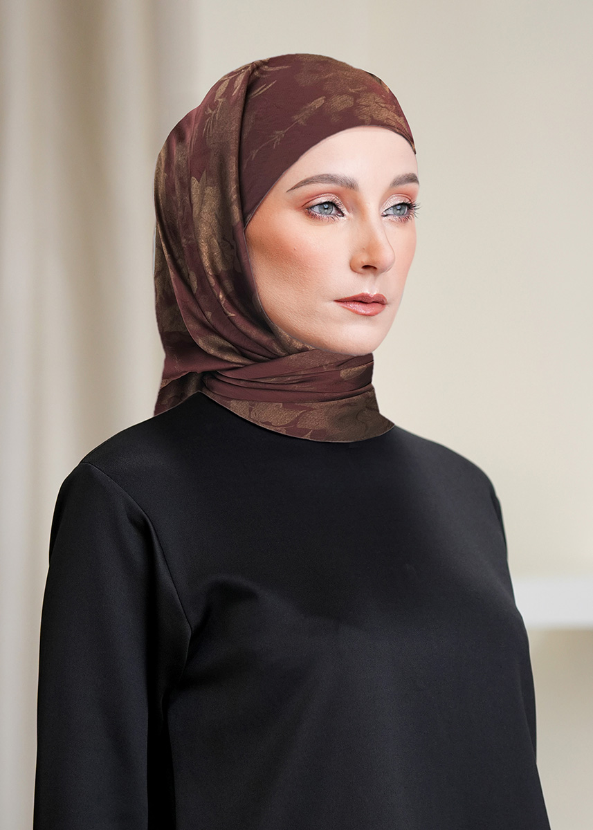 Layha Hijab "Glam Edition"  - Maroon Ash