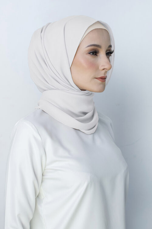 Nayla Hijab "Premium Chiffon" - Milky Snow