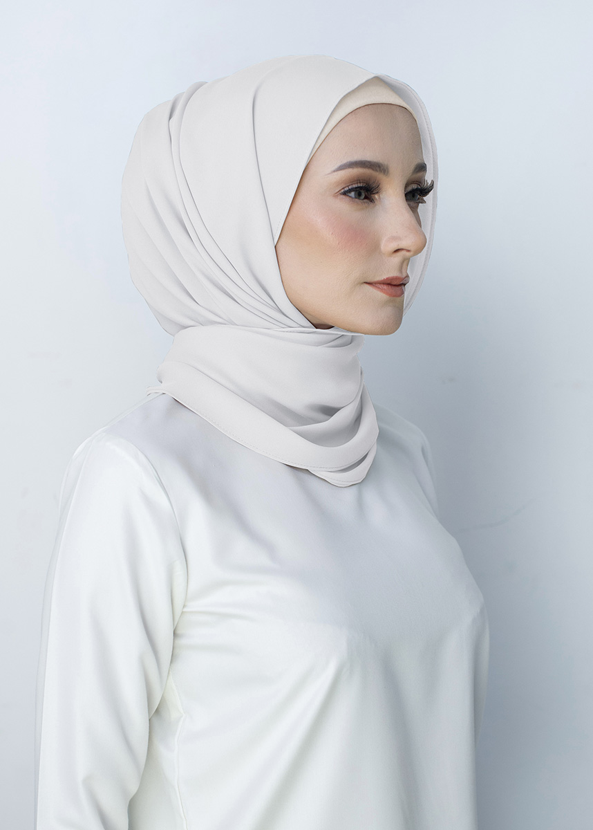 Nayla Hijab "Premium Chiffon" - Milky Snow