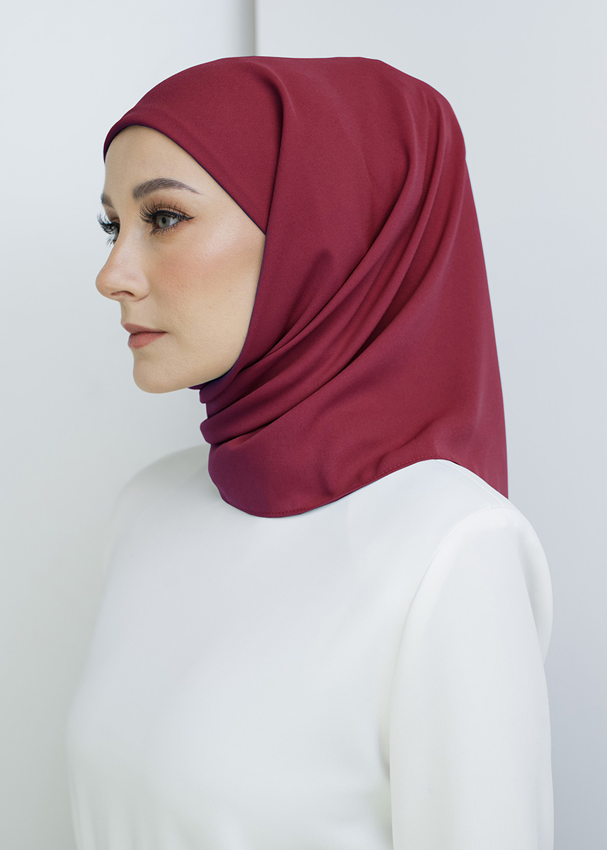 Tamara Hijab "Lite Chiffon" - Maroon Red