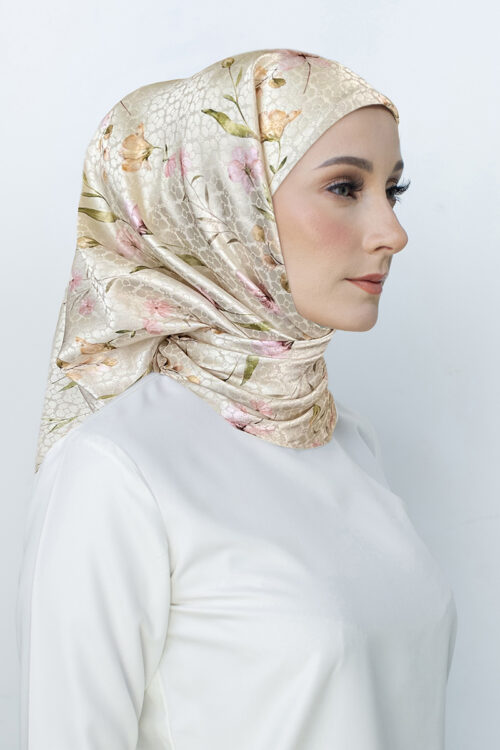 Tamara Hijab "Silky Fleur" - Ivory Pearl