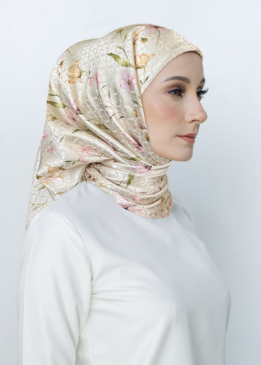Tamara Hijab "Silky Fleur" - Ivory Pearl