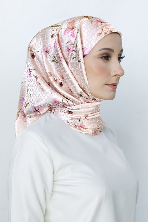 Tamara Hijab "Silky Fleur" - Lily Pink