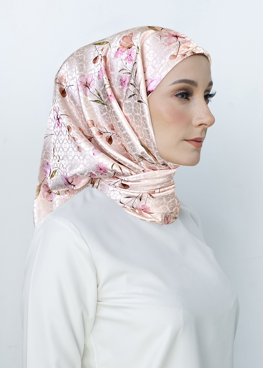 Tamara Hijab "Silky Fleur" - Lily Pink