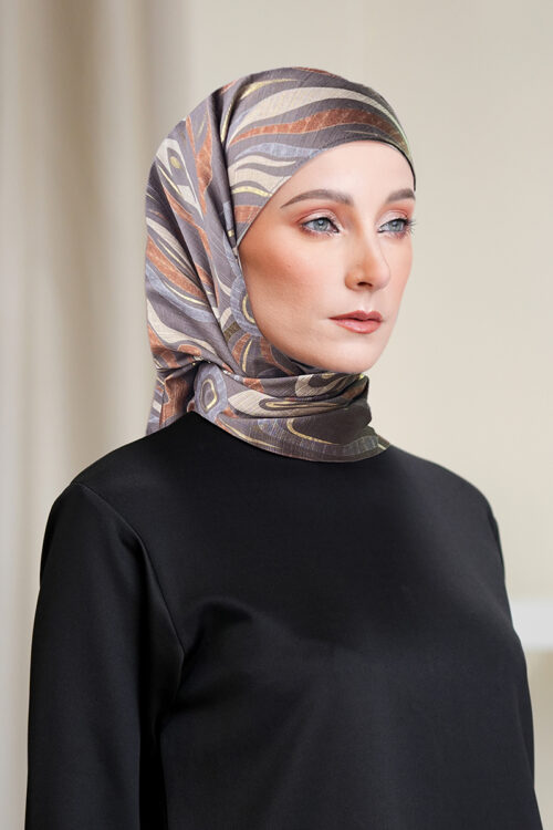 Layha Hijab "Regal Edition" - Smokey Swirl
