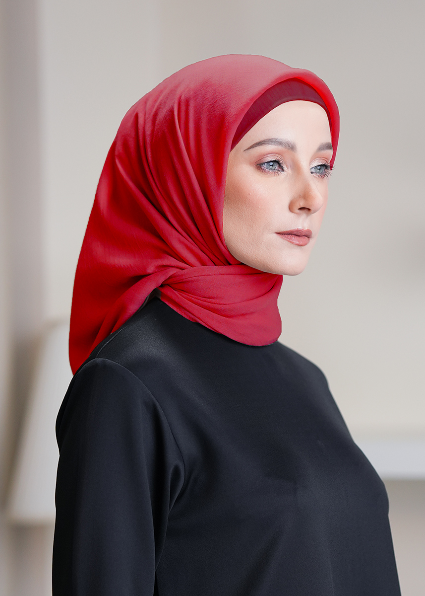 Talia Hijab "Premium Voile" - Lipstick Red