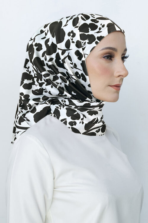 Tamara Hijab "Summer Satin" - White n Black