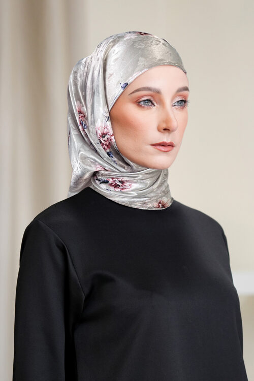 Layha Hijab "Fleure Series" - Silver Cherry