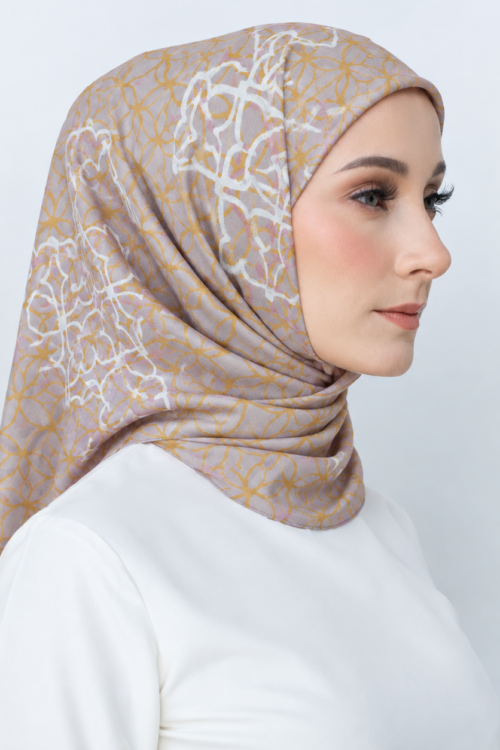 TAMARA HIJAB LUXE BATIK - Kemboja Cashmere